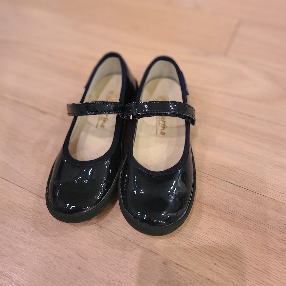 Girls Naturino navy patent leather Mary Janes